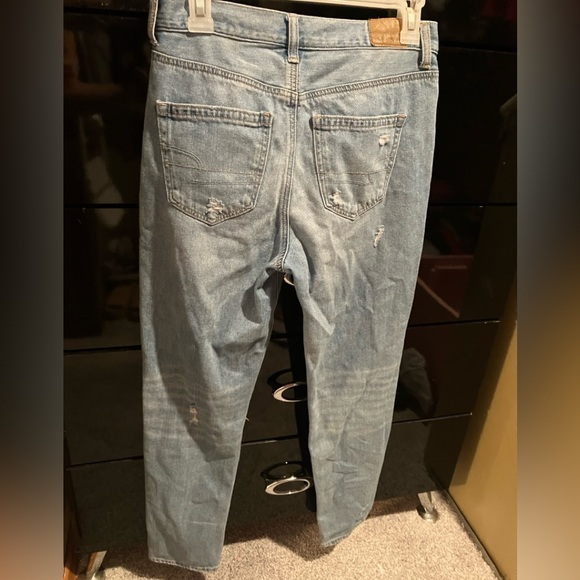 American Eagle, Size 4, lightly worn, distressed, light blue denim, skinny jeans - Picture 2 of 3